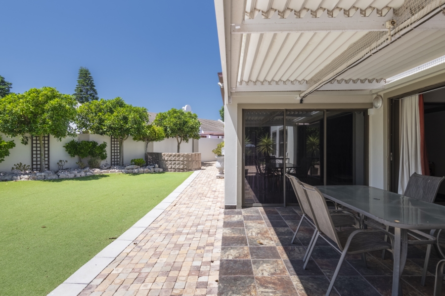 4 Bedroom Property for Sale in Country Club Western Cape